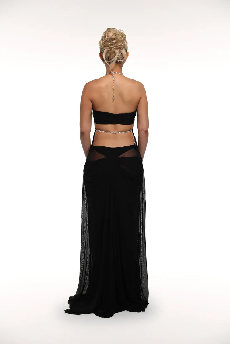 Funkelndes, mit Kristallen besetztes Abendkleid 