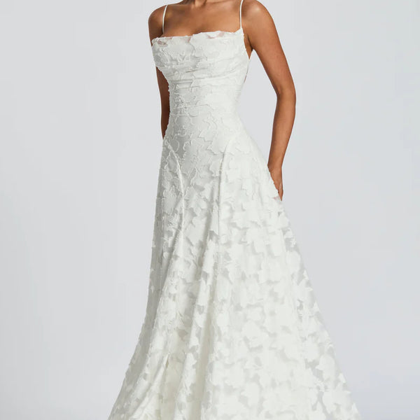 Romantisches Maxikleid mit Schnürung 